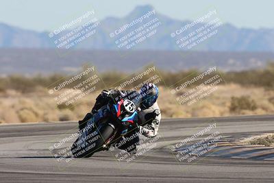 media/Dec-07-2025-CVMA (Sun) [[3e7d2de5dc]]/Race 10-Formula 40 Open/